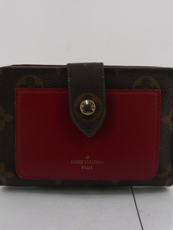 Louis Vuitton Handbags - LV Wallet